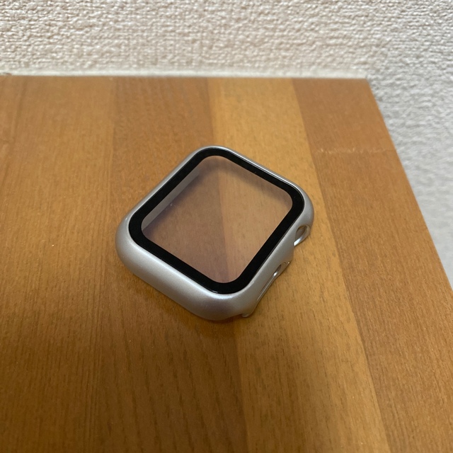 Apple Watch SE 40mmケース　シルバー スマホ/家電/カメラのスマホアクセサリー(モバイルケース/カバー)の商品写真