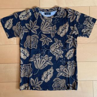 ザラ(ZARA)のZARA 総柄　Tシャツ(Tシャツ/カットソー(半袖/袖なし))