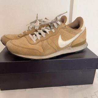 ナイキ(NIKE)のナイキ　スエード　ベージュカラー　28センチ(スニーカー)