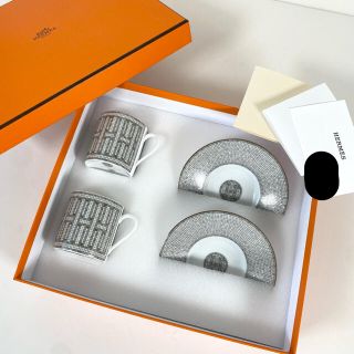 エルメス(Hermes)の【新品】エルメス モザイク24 コーヒー カップ&ソーサー プラチナ ペアセット(グラス/カップ)