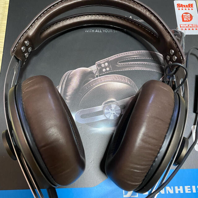 SENNHEISER(ゼンハイザー)のsennheiser ゼンハイザー　momentum スマホ/家電/カメラのオーディオ機器(ヘッドフォン/イヤフォン)の商品写真