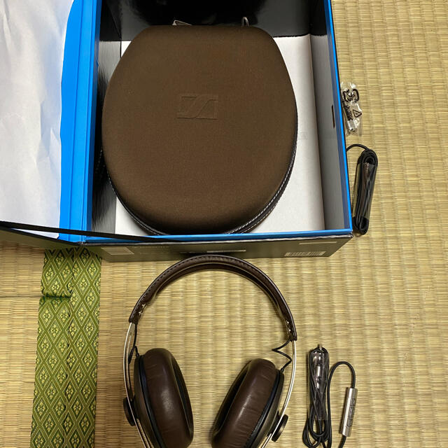 SENNHEISER(ゼンハイザー)のsennheiser ゼンハイザー　momentum スマホ/家電/カメラのオーディオ機器(ヘッドフォン/イヤフォン)の商品写真