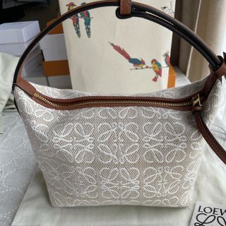 ロエベ(LOEWE)の極美品☆ロエベ　キュービィバッグ　アナグラム　 スモールサイズ(ハンドバッグ)