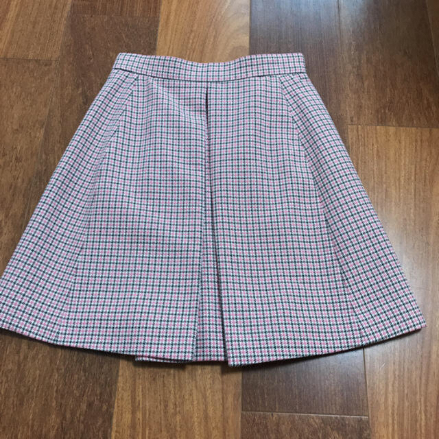 miumiu(ミュウミュウ)の❤︎ miumiu スカート　36 ❤︎ レディースのスカート(ミニスカート)の商品写真