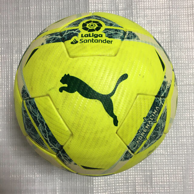 PUMA(プーマ)のプーマ ラ・リーガ 1 adrenalina 5号 puma la liga 1 スポーツ/アウトドアのサッカー/フットサル(ボール)の商品写真