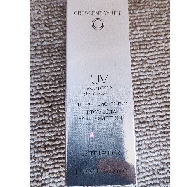 Estee Lauder(エスティローダー)のクレッセントホワイトUVプロテクター コスメ/美容のベースメイク/化粧品(化粧下地)の商品写真