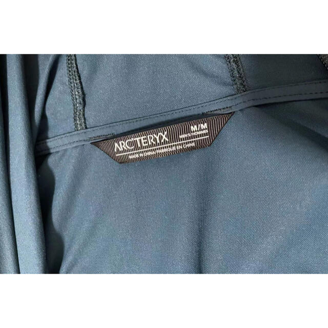 ARC'TERYX(アークテリクス)のARC'TERYX GAMMA SL HOODY MEN'S M  メンズのジャケット/アウター(ナイロンジャケット)の商品写真