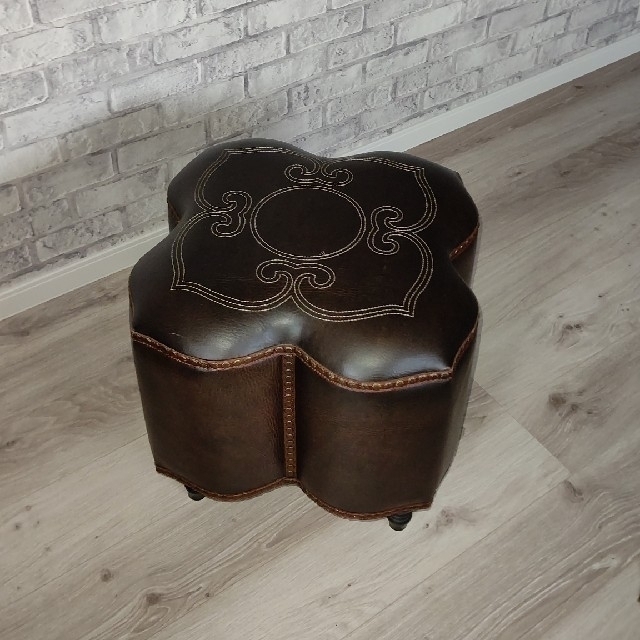 【美品】レザー leather オットマン 椅子 スツール インテリア/住まい/日用品のソファ/ソファベッド(オットマン)の商品写真