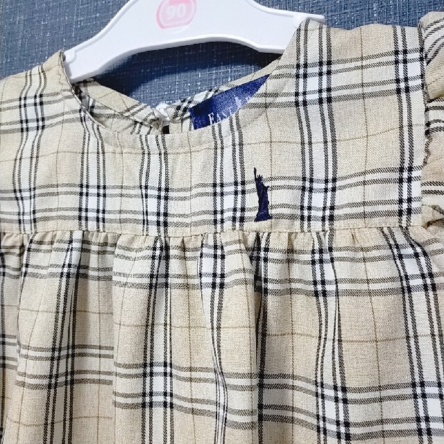 EASTBOY(イーストボーイ)のイーストボーイ　トップス　90サイズ キッズ/ベビー/マタニティのキッズ服女の子用(90cm~)(Tシャツ/カットソー)の商品写真