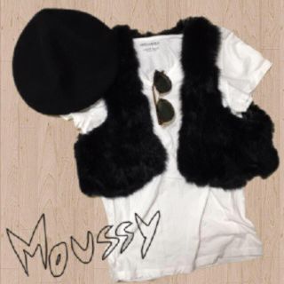 マウジー(moussy)のmoussy 黒 ファーベスト(ベスト/ジレ)