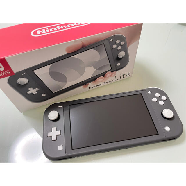 Nintendo Switch(ニンテンドースイッチ)のNintendo Switch Liteグレー エンタメ/ホビーのゲームソフト/ゲーム機本体(家庭用ゲーム機本体)の商品写真