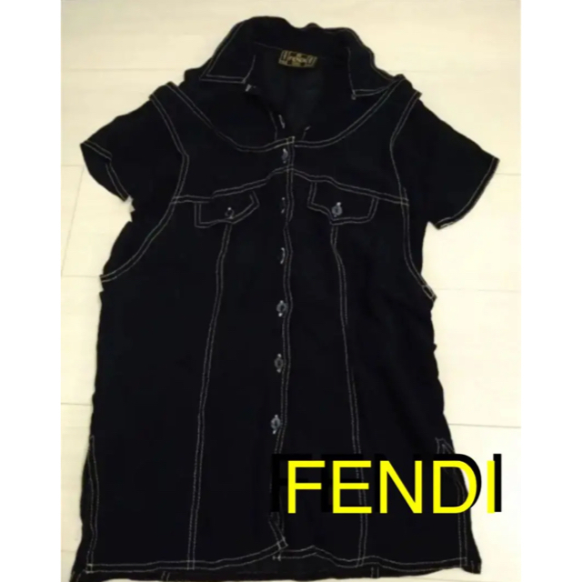 FENDI(フェンディ)のFENDI★フェンディ★トップス★ レディースのトップス(シャツ/ブラウス(半袖/袖なし))の商品写真