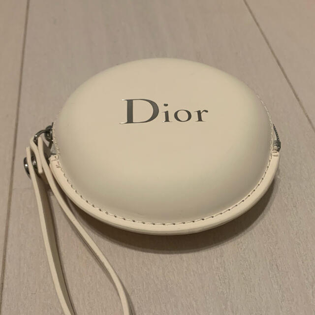 Dior(ディオール)のDIOR クッションファンデケース ノベルティ コスメ/美容のメイク道具/ケアグッズ(ボトル・ケース・携帯小物)の商品写真