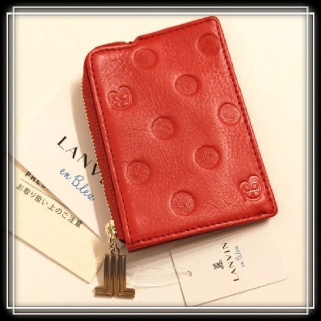 LANVIN en Bleu(ランバンオンブルー)の週末値下　新品　ランバンオンブルー　牛革　小銭入れ　カード入れ　￥8,800　赤 レディースのファッション小物(その他)の商品写真