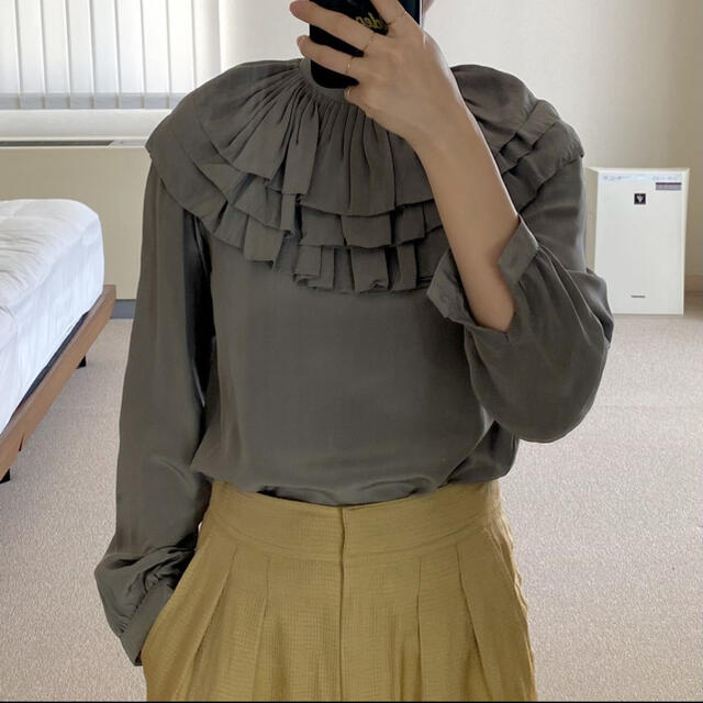 超特価お得 hooked vintage シルク フリルブラウスの通販 by ハルshop