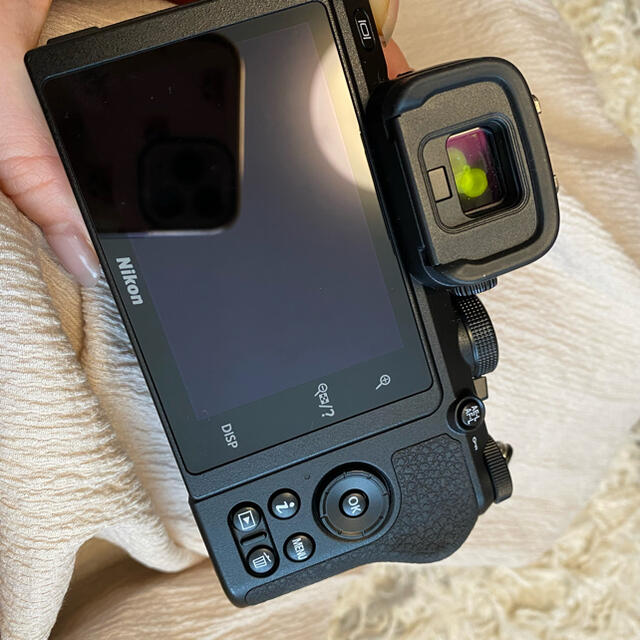 Nikon(ニコン)のNikon z50 ダブルズームキット スマホ/家電/カメラのカメラ(ミラーレス一眼)の商品写真