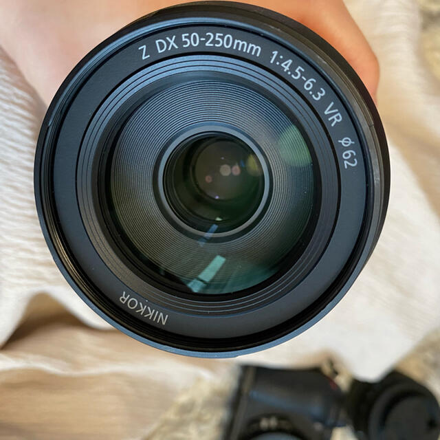Nikon(ニコン)のNikon z50 ダブルズームキット スマホ/家電/カメラのカメラ(ミラーレス一眼)の商品写真
