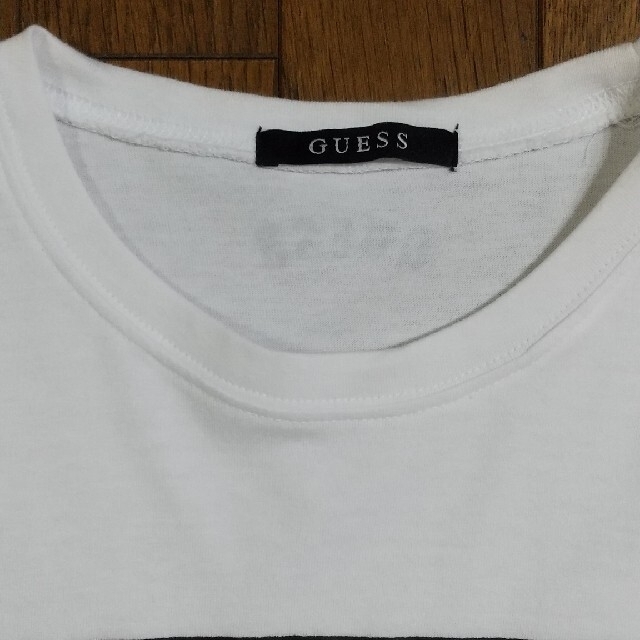 GUESS(ゲス)の《あーる様専用》GUESS　Ｔシャツ レディースのトップス(Tシャツ(半袖/袖なし))の商品写真