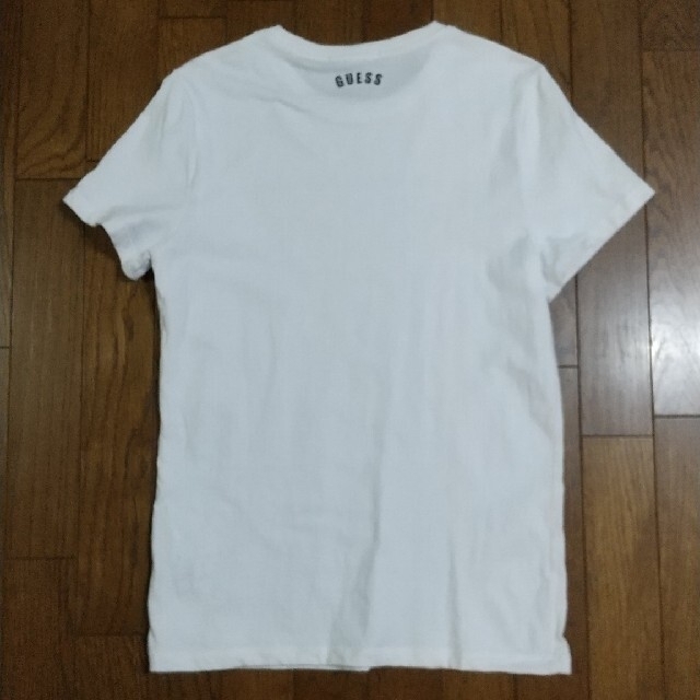 GUESS(ゲス)の《あーる様専用》GUESS　Ｔシャツ レディースのトップス(Tシャツ(半袖/袖なし))の商品写真