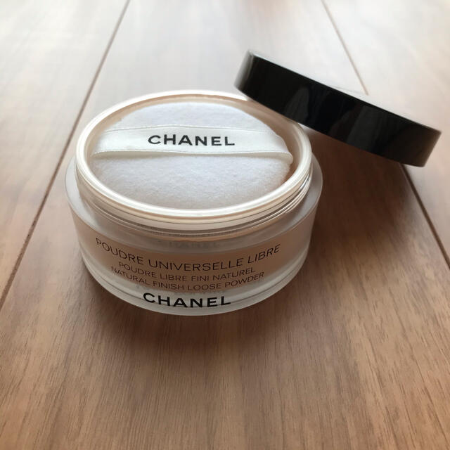 CHANEL(シャネル)のほぼ未使用❣ シャネル　プードゥルユニヴェルセルリーブルルースパウダー コスメ/美容のベースメイク/化粧品(フェイスパウダー)の商品写真