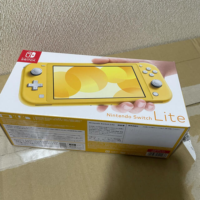 Nintendo Switchライト　イエロー