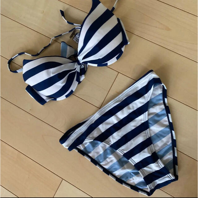白×ネイビー ボーダービキニ ワンピ 水着 ストライプ M〜L レディースの水着/浴衣(水着)の商品写真
