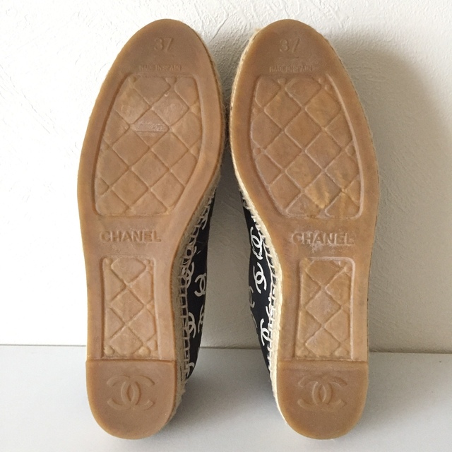 CHANEL(シャネル)の新品 CHANEL ロゴ エスパドリーユ サンダル ルイヴィトン ヴァレンティノ レディースの靴/シューズ(サンダル)の商品写真