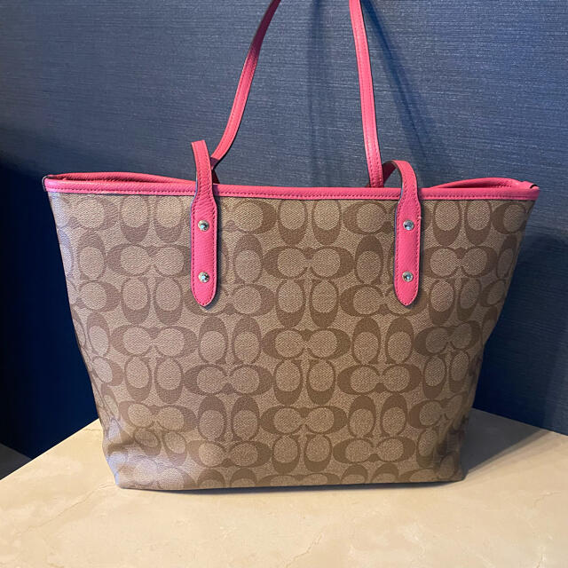 COACH(コーチ)の【美品】コーチ トートバッグ/ピンク レディースのバッグ(トートバッグ)の商品写真