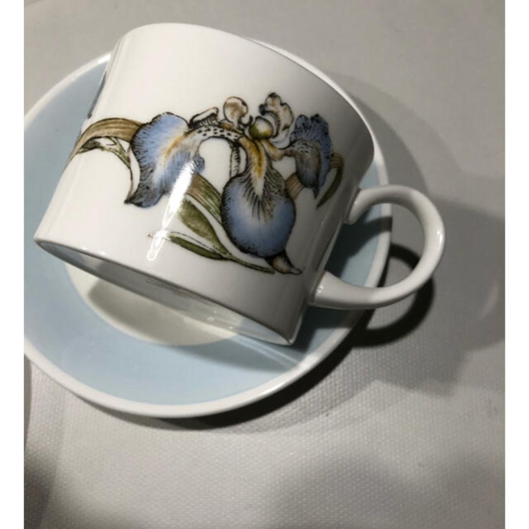 WEDGWOOD(ウェッジウッド)の美品　ウエッジウッド　スージークーパー　アイリス　トリオ5セット インテリア/住まい/日用品のキッチン/食器(食器)の商品写真