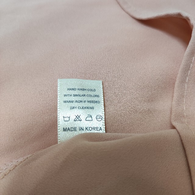 ピンクのリボンブラウス レディースのトップス(シャツ/ブラウス(長袖/七分))の商品写真