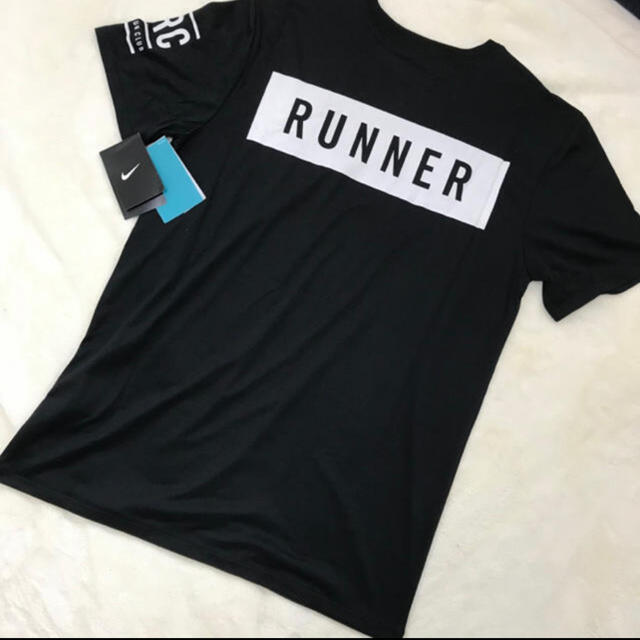 廃盤 NIKE RUN CLUB NRC TOKYO ランニング Tシャツ