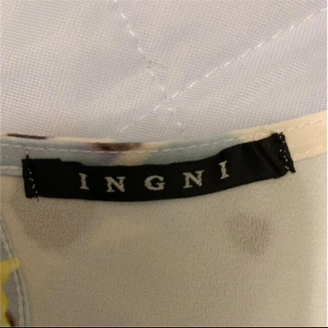 INGNI(イング)のINGNI 花柄ワンピース レディースのワンピース(ミニワンピース)の商品写真