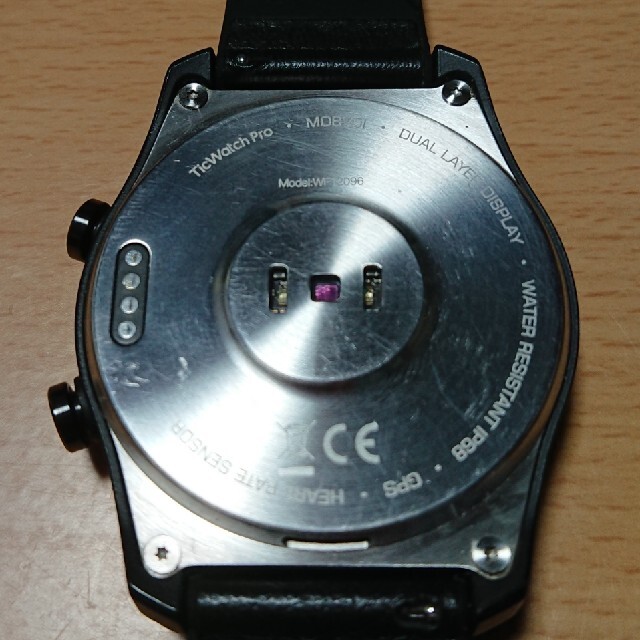 初代 TicWatch Pro Black おまけ付き メンズの時計(腕時計(デジタル))の商品写真