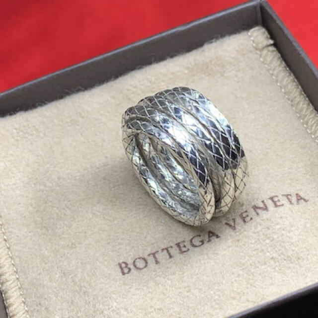 Bottega Veneta(ボッテガヴェネタ)のボッテガ　イントレチャート　リング レディースのアクセサリー(リング(指輪))の商品写真