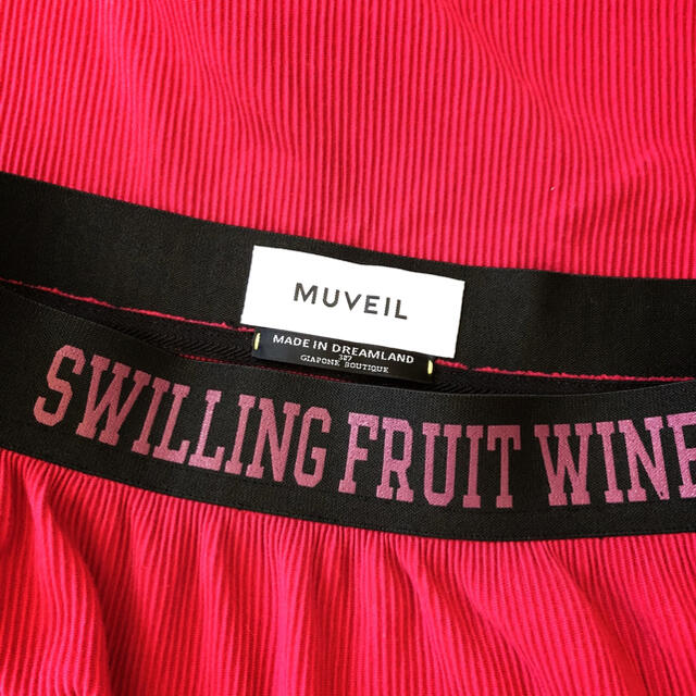 MUVEIL WORK(ミュベールワーク)の新品　ミュベール　スカート　ピンク レディースのスカート(ひざ丈スカート)の商品写真