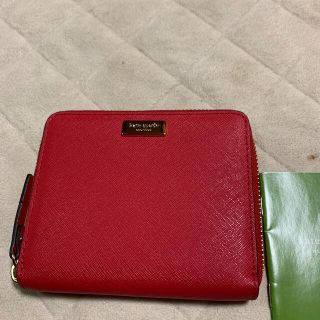 ケイトスペードニューヨーク(kate spade new york)の新品未使用品　レディース　ケイトスペード　二つ折り財布　レッド系(財布)