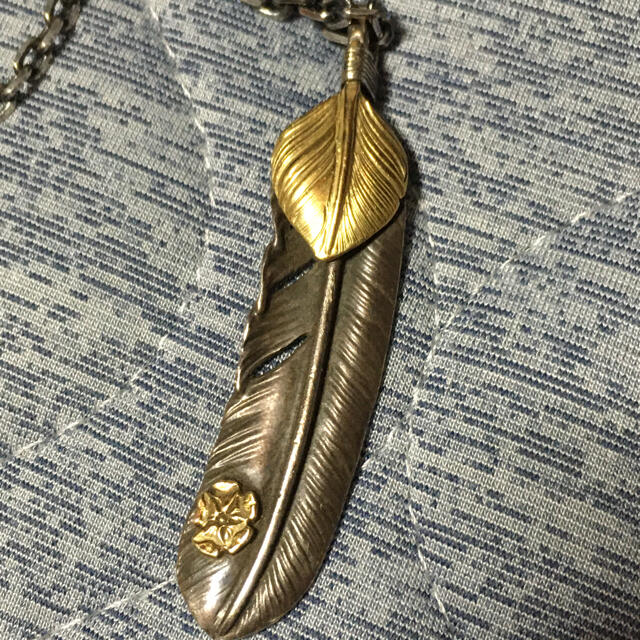 ゴローズ 金ハートローズメタル付き特大フェザー enot.in.ua