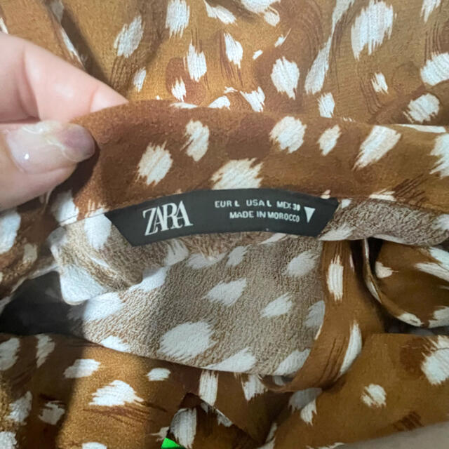 ZARA(ザラ)のZARA／ブラウス レディースのトップス(シャツ/ブラウス(半袖/袖なし))の商品写真