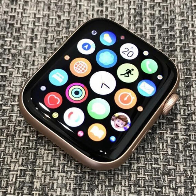 Apple(アップル)のApple Watch 6 GPS Cellular 44mm ゴールドアルミ レディースのファッション小物(腕時計)の商品写真