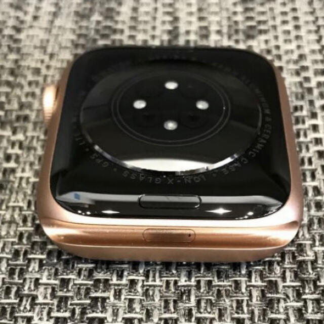 Apple(アップル)のApple Watch 6 GPS Cellular 44mm ゴールドアルミ レディースのファッション小物(腕時計)の商品写真