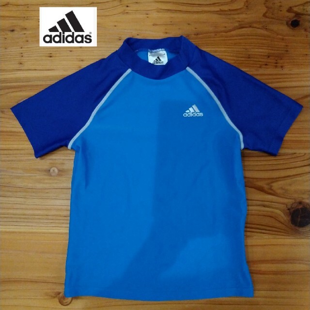 adidas(アディダス)のアディダスラッシュガード140 キッズ/ベビー/マタニティのキッズ服男の子用(90cm~)(水着)の商品写真