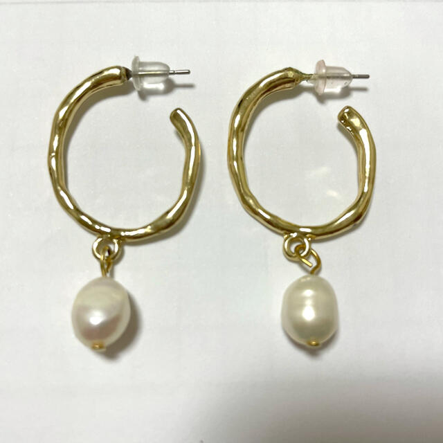 TASAKI(タサキ)の超美品☆バロックパール付フープピアス ゴールド TASAKI ステラハリウッド レディースのアクセサリー(ピアス)の商品写真