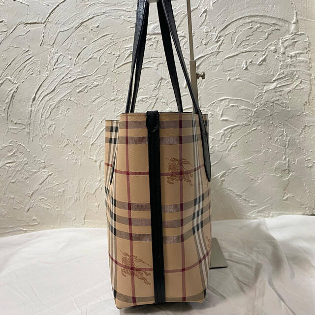 BURBERRY(バーバリー)の【美品】バーバリー リバーシブル トートバッグ ノバチェック 大容量 レディースのバッグ(トートバッグ)の商品写真