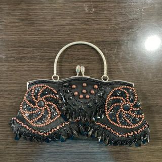 【美品】アジアン　ビーズ刺繍パーティーバッグ(ハンドバッグ)