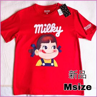 サンリオ(サンリオ)の新品　M ペコちゃん　ロゴtシャツ  赤　プリント　ペアルック　面白いtシャツ(Tシャツ(半袖/袖なし))