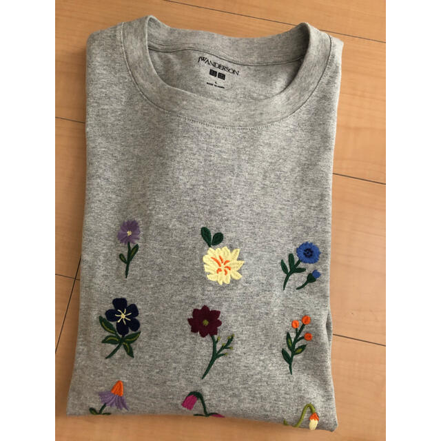 UNIQLO(ユニクロ)のユニクロ　jw anderson tシャツ メンズのトップス(Tシャツ/カットソー(半袖/袖なし))の商品写真