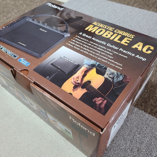 Roland(ローランド)の【専用】Roland MOBILE AC Acoustic 純正ACアダプタ付き 楽器のギター(ギターアンプ)の商品写真