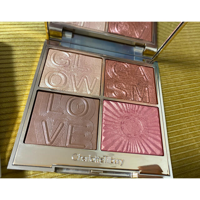 Sephora(セフォラ)のシャーロットティルブリー　Glowgasm Face Palette コスメ/美容のベースメイク/化粧品(フェイスカラー)の商品写真