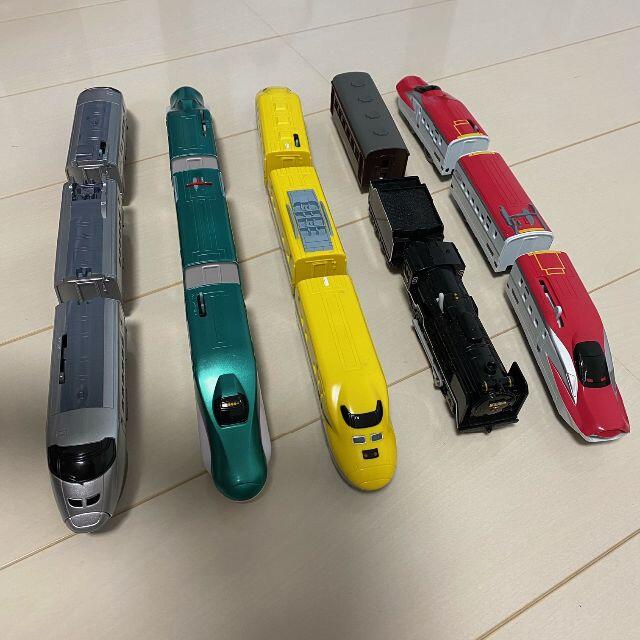 Takara Tomy(タカラトミー)のプラレール　電車　新幹線　機関車　列車　中古品 エンタメ/ホビーのおもちゃ/ぬいぐるみ(その他)の商品写真