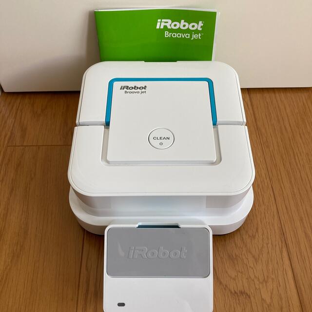 iRobot(アイロボット)のi Robot Braava jet ブラーバジェット スマホ/家電/カメラの生活家電(掃除機)の商品写真